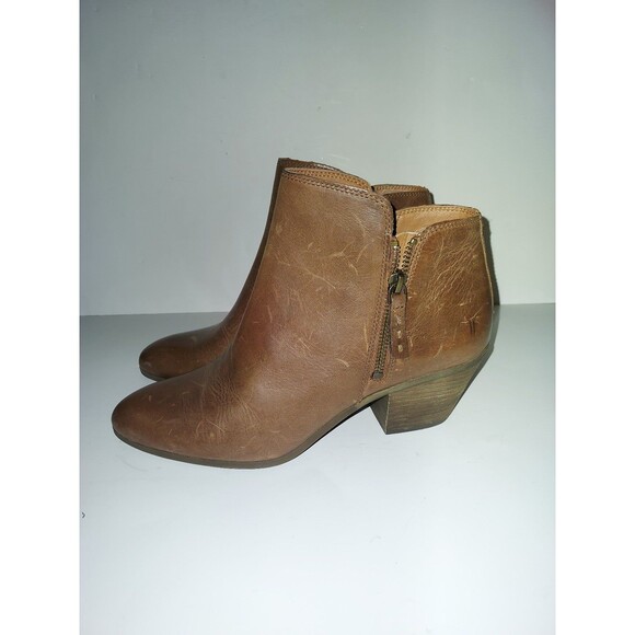 NWOB Ladies Frye Judith Double Zip Cognac Leather Size 9M - Picture 4 of 7